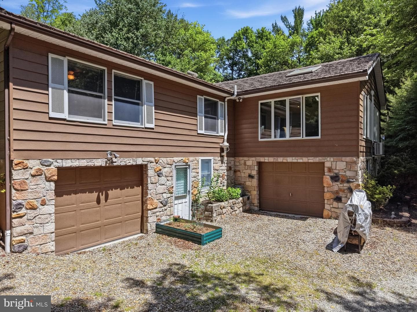 55 Molenda Circle photo 16