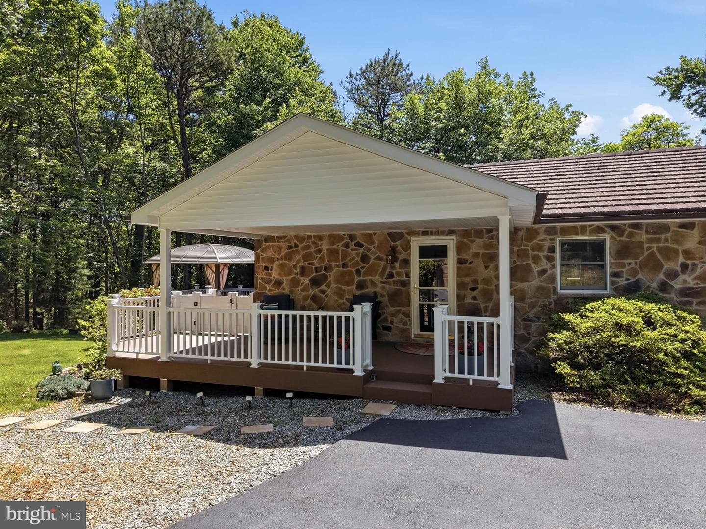 55 Molenda Circle photo 9