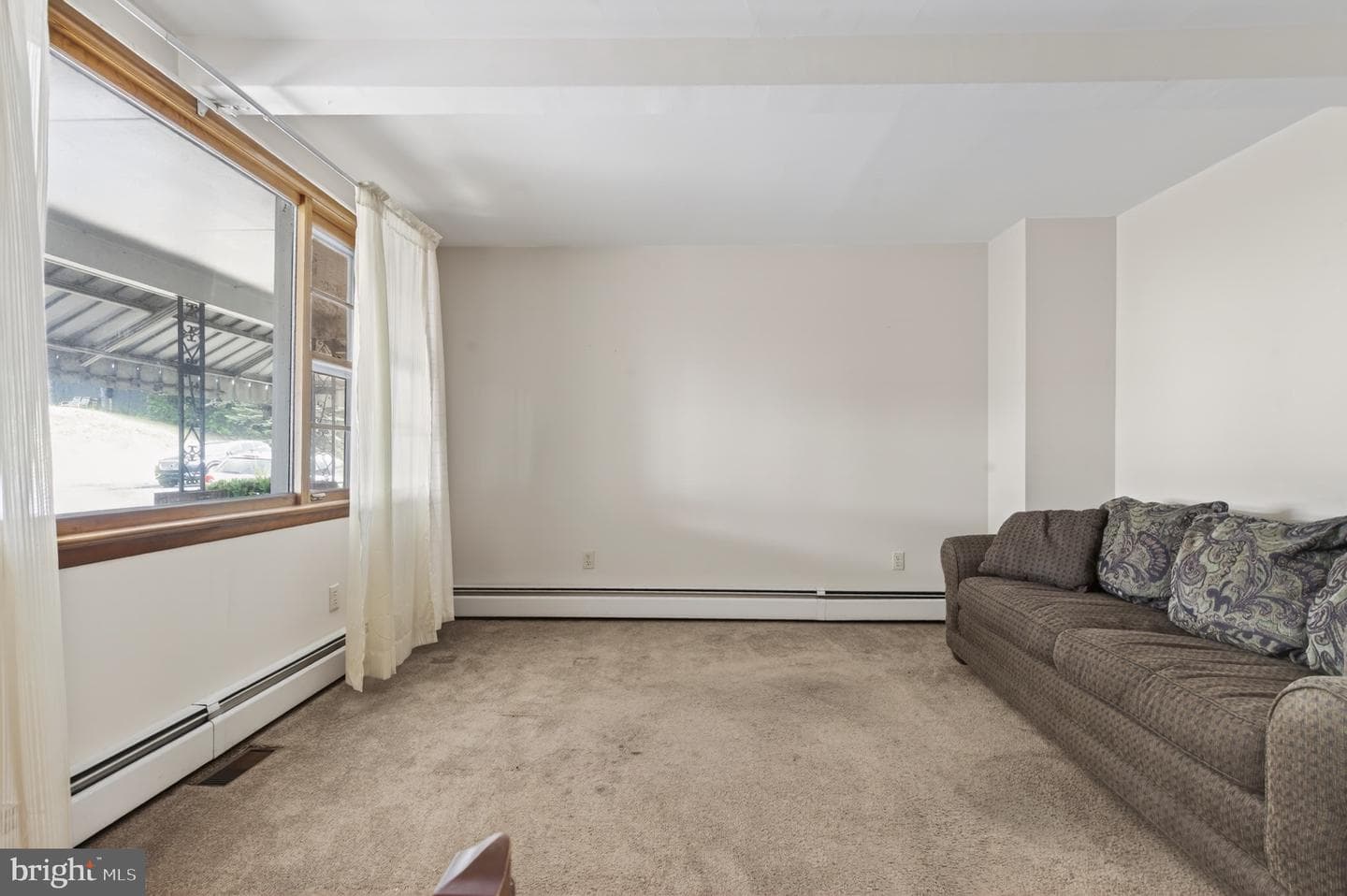 128 W Columbus Avenue photo 18