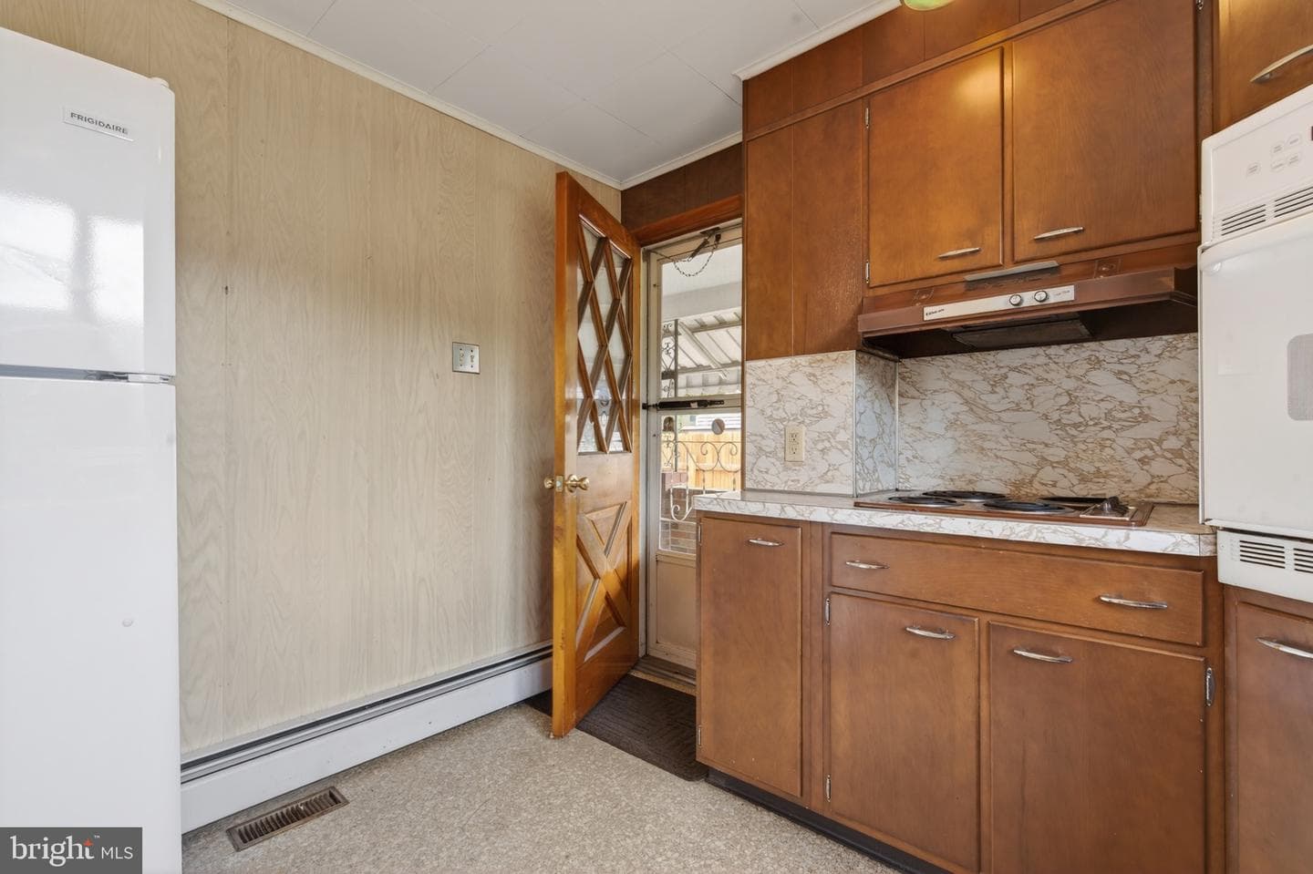 128 W Columbus Avenue photo 29