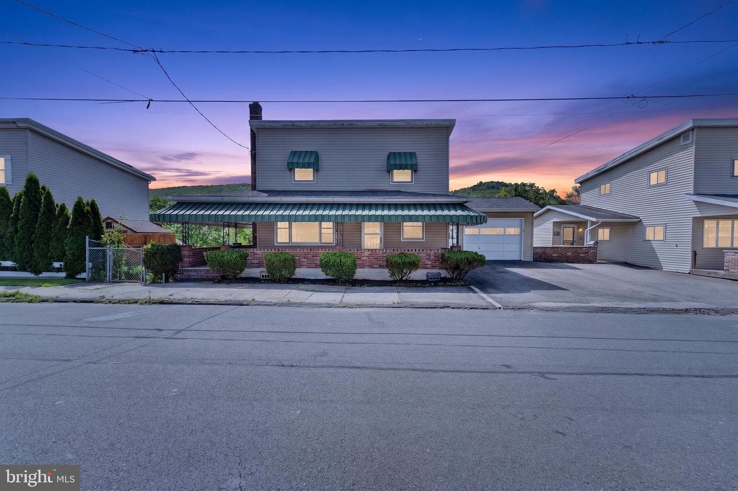 128 W Columbus Avenue photo 3