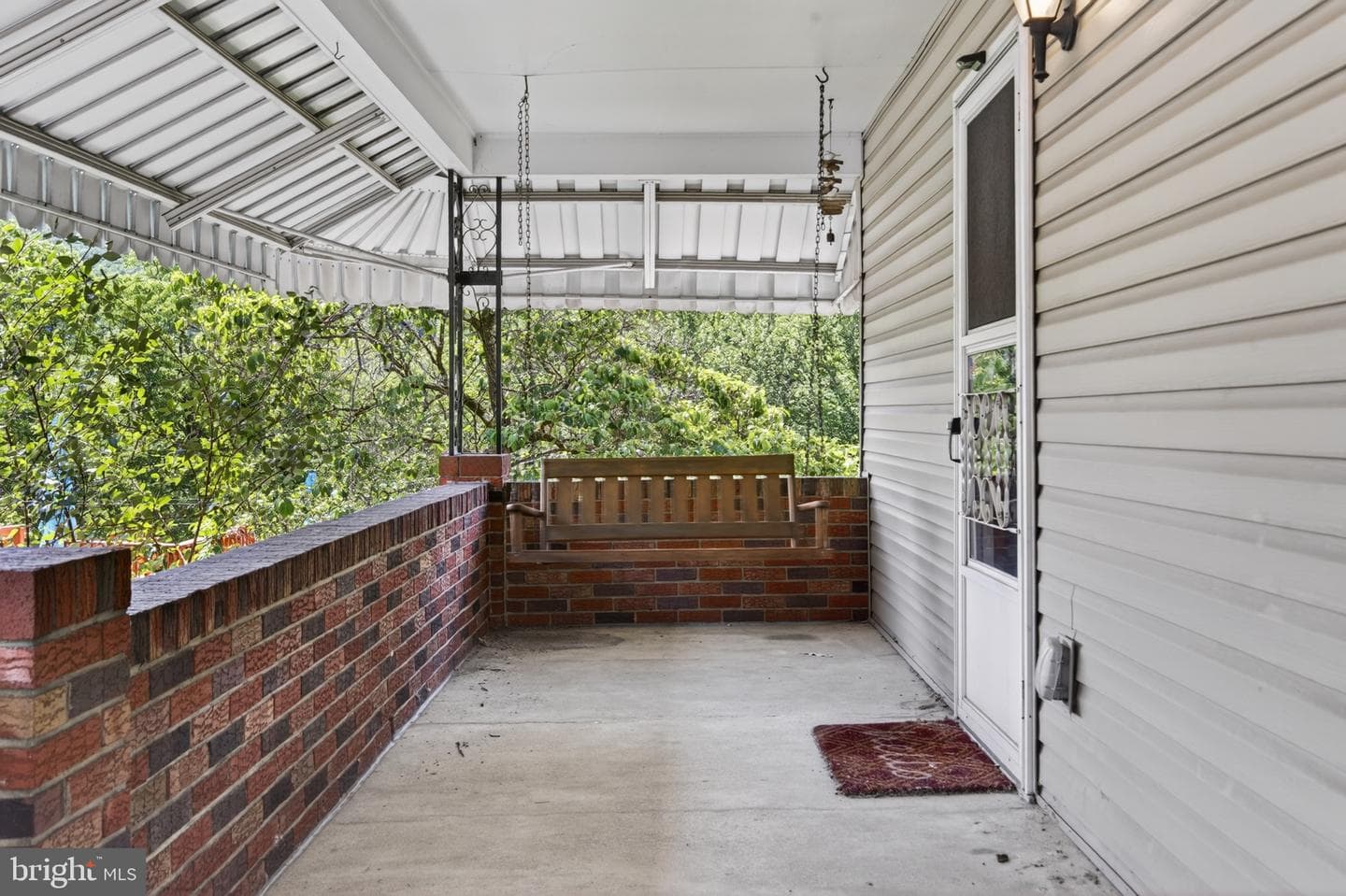 128 W Columbus Avenue photo 30