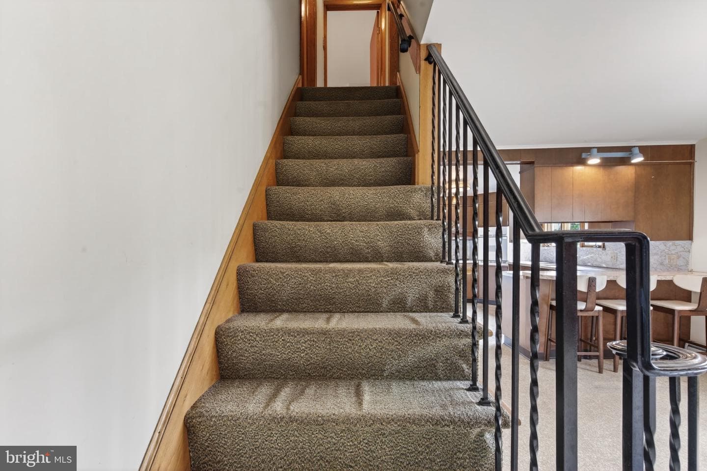 128 W Columbus Avenue photo 32