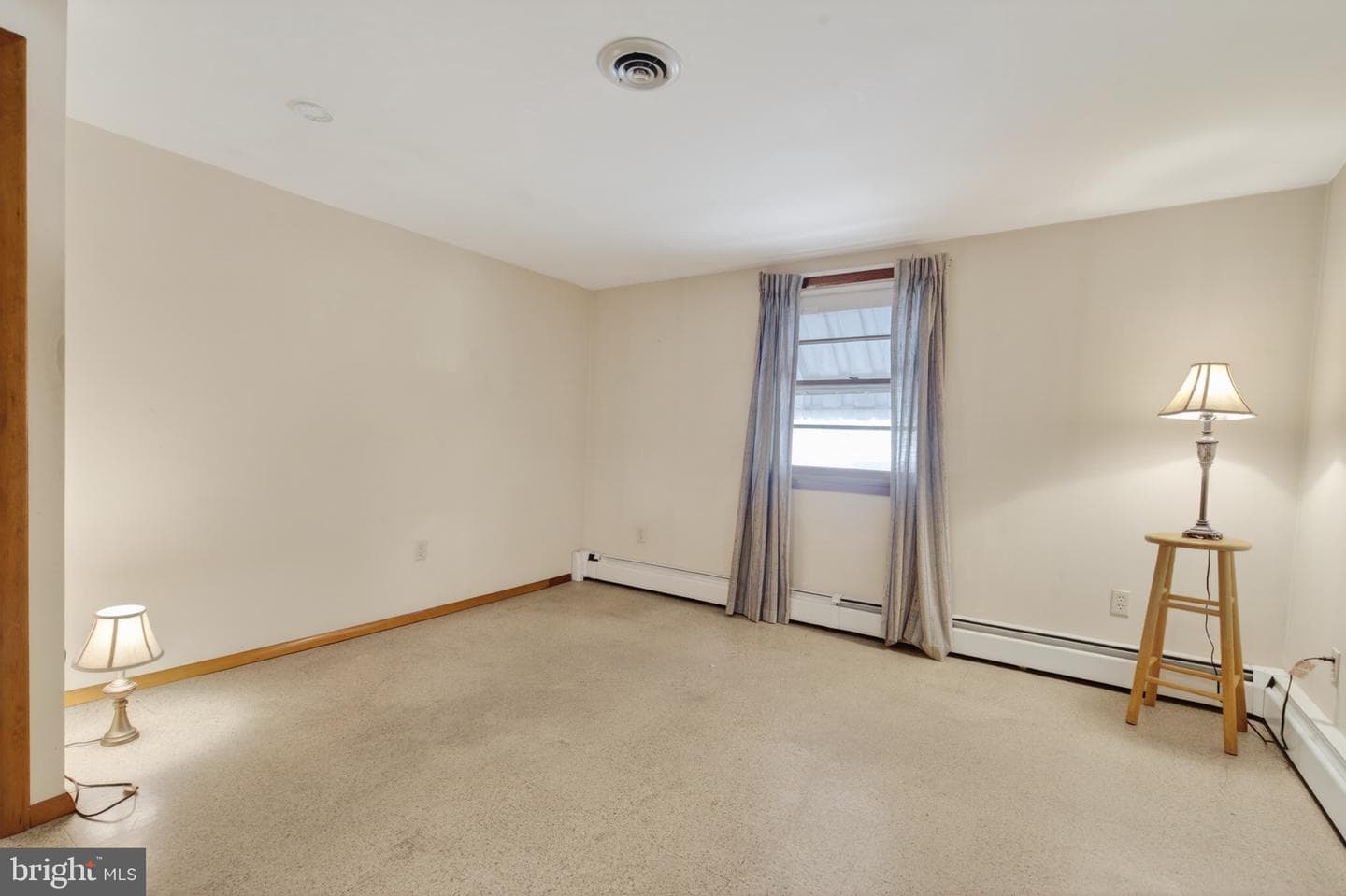 128 W Columbus Avenue photo 39
