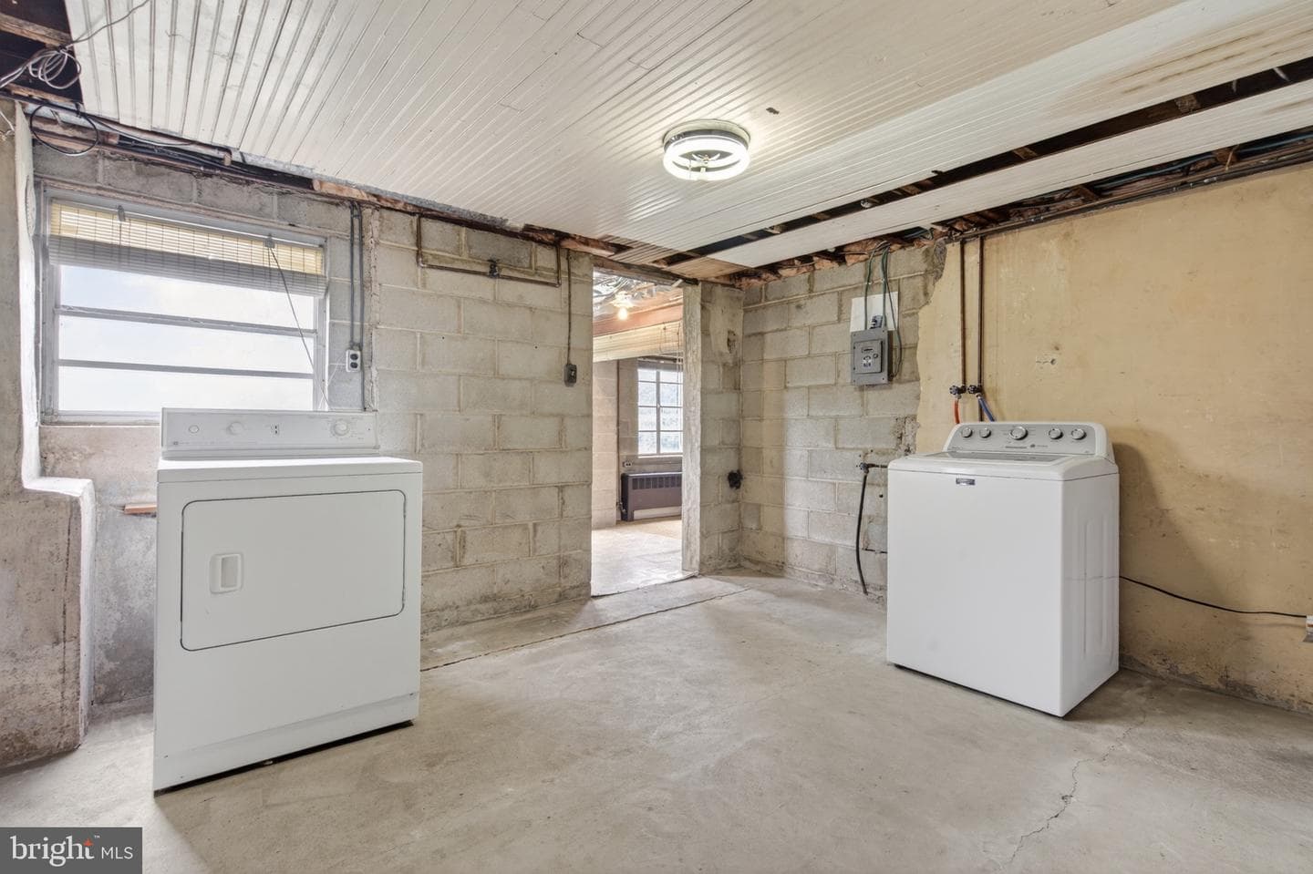 128 W Columbus Avenue photo 55