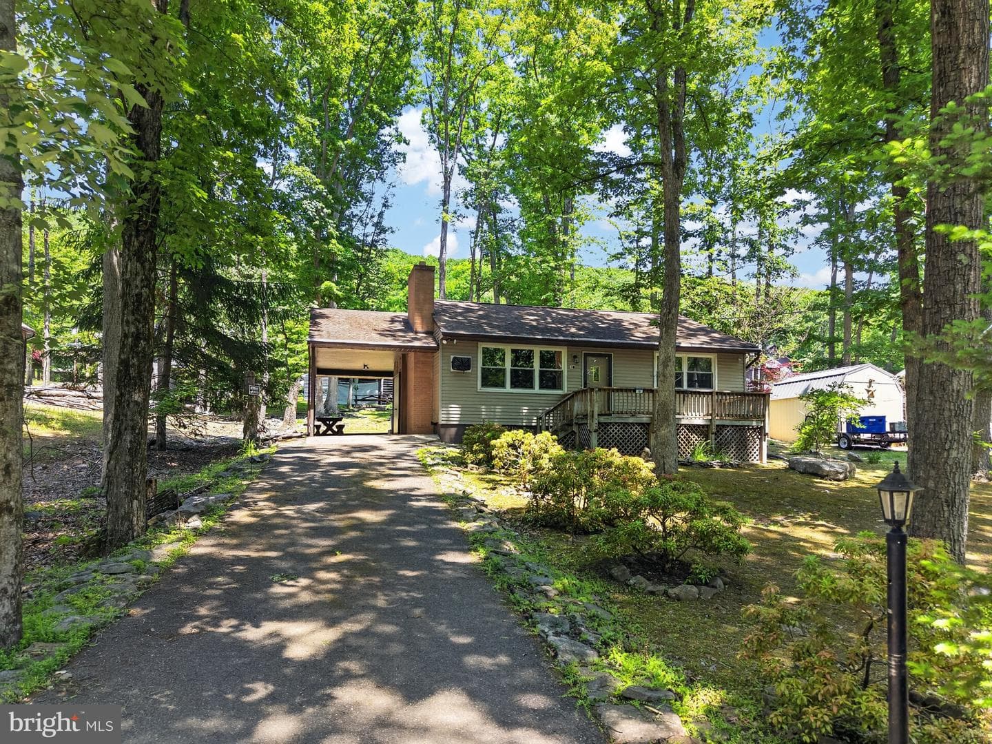 18 White Oak Road
