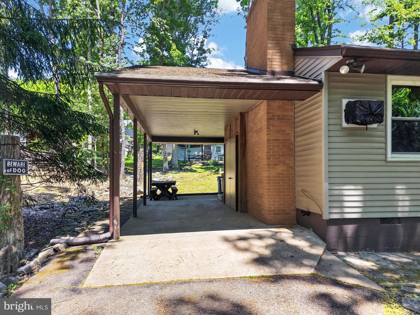 18 White Oak Road photo 2