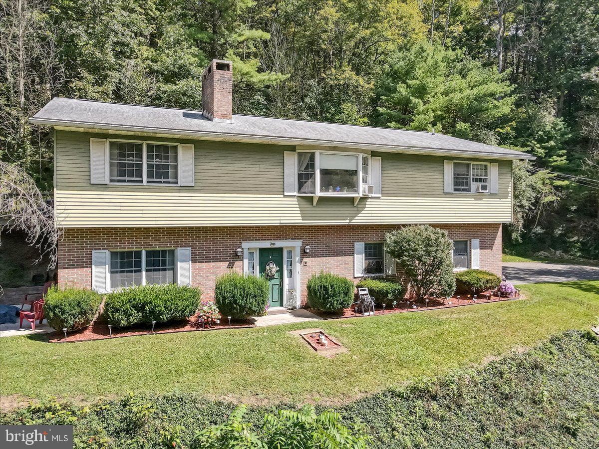 141 Church Hill Road photo 4