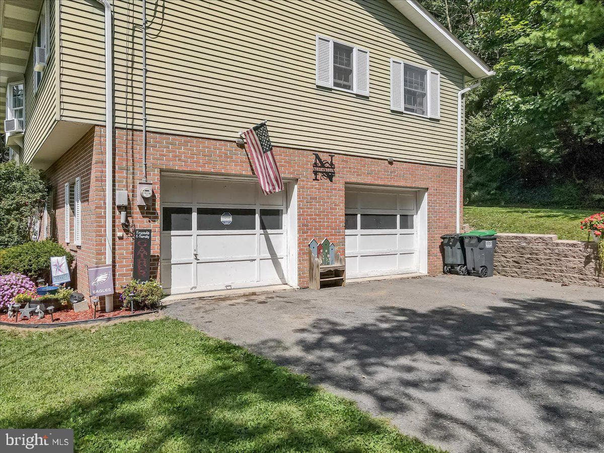 141 Church Hill Road photo 46