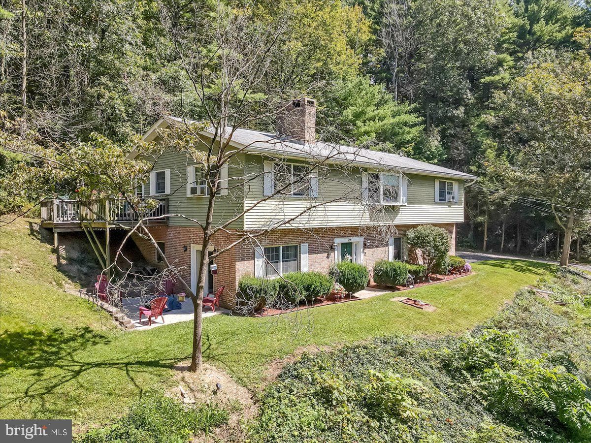 141 Church Hill Road photo 48