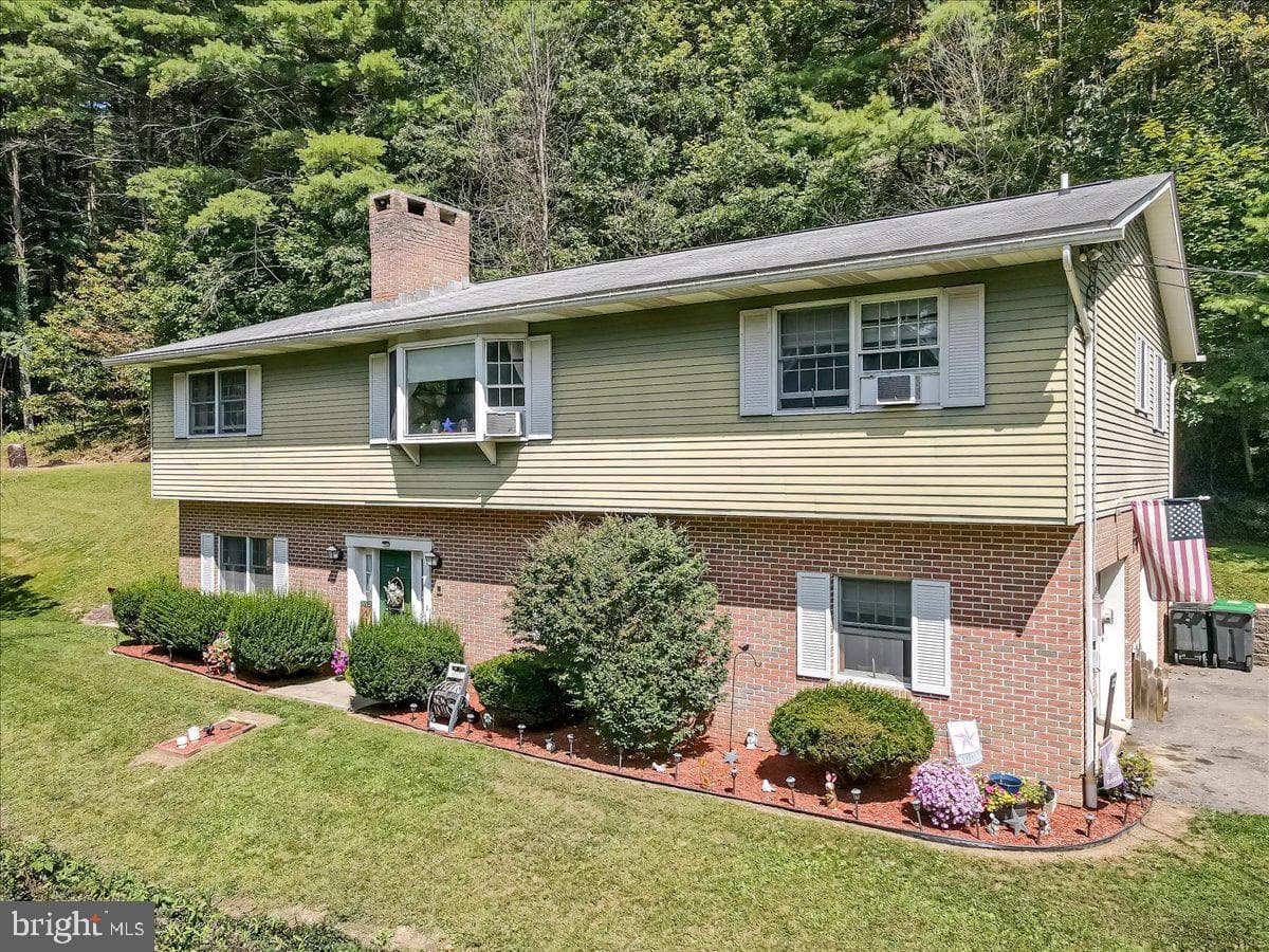 141 Church Hill Road photo 8