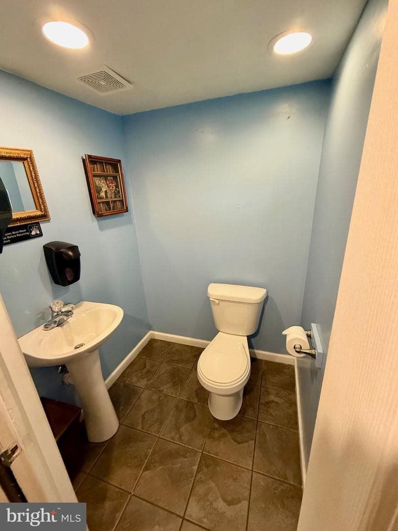 106 E Catawissa Street photo 17