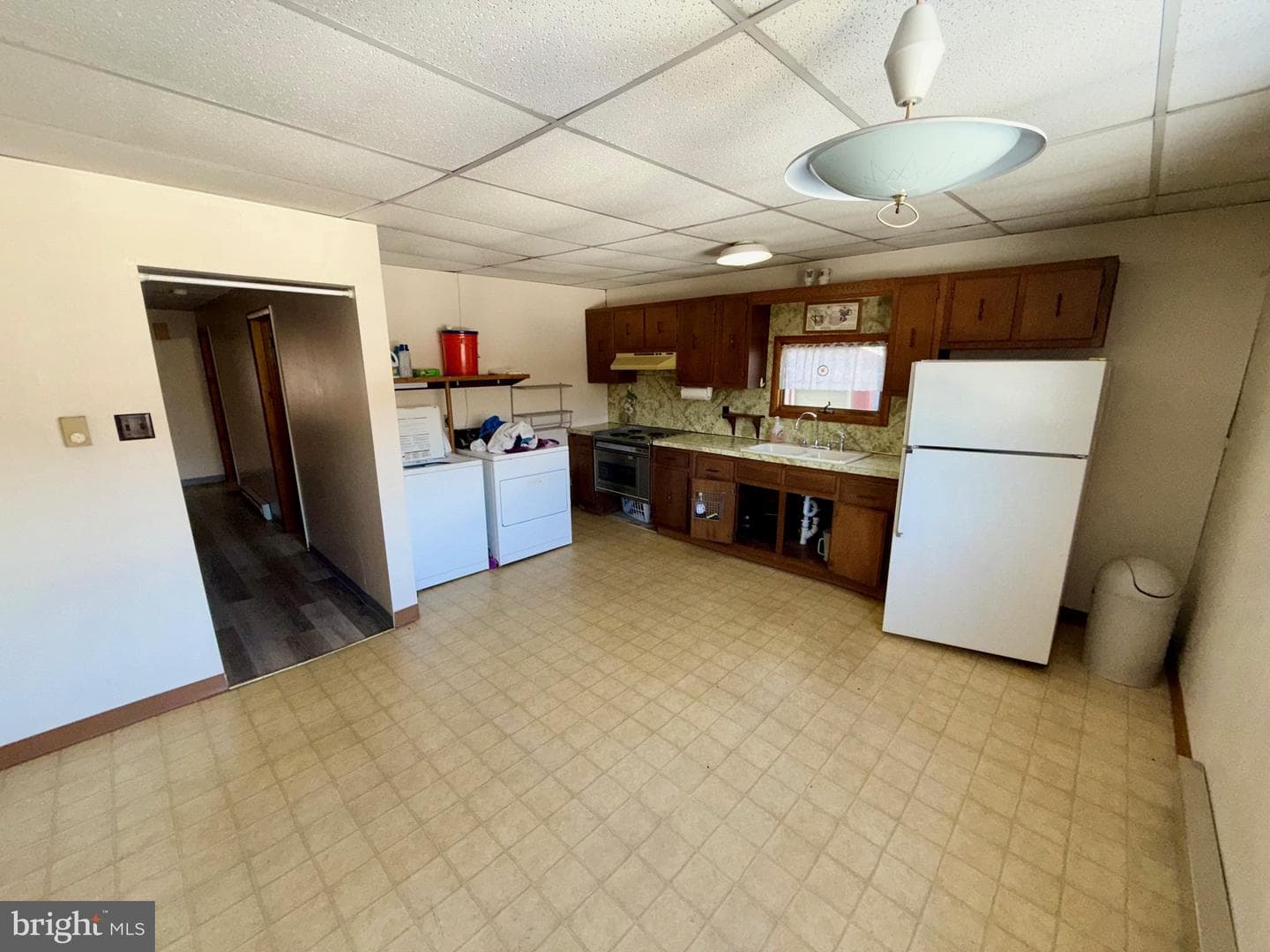 106 E Catawissa Street photo 4