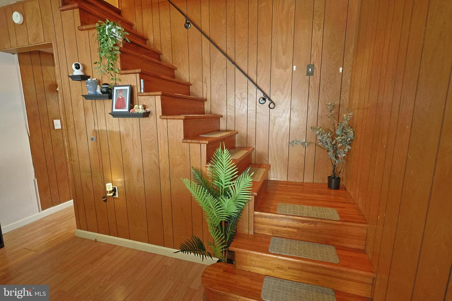 5 N Walnut St photo 6