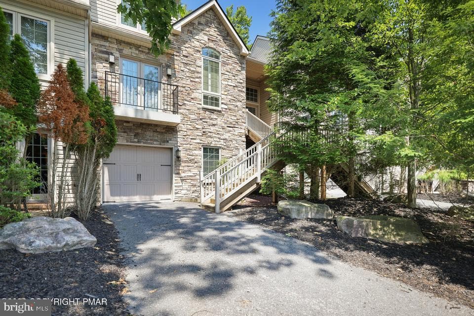 9 Wildbriar Ct, Lake Harmony