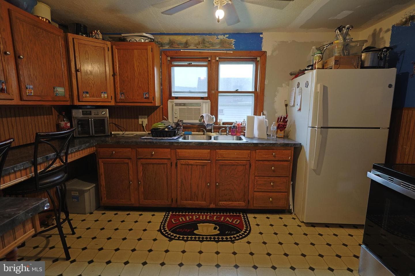 443 E Abbott Street photo 6