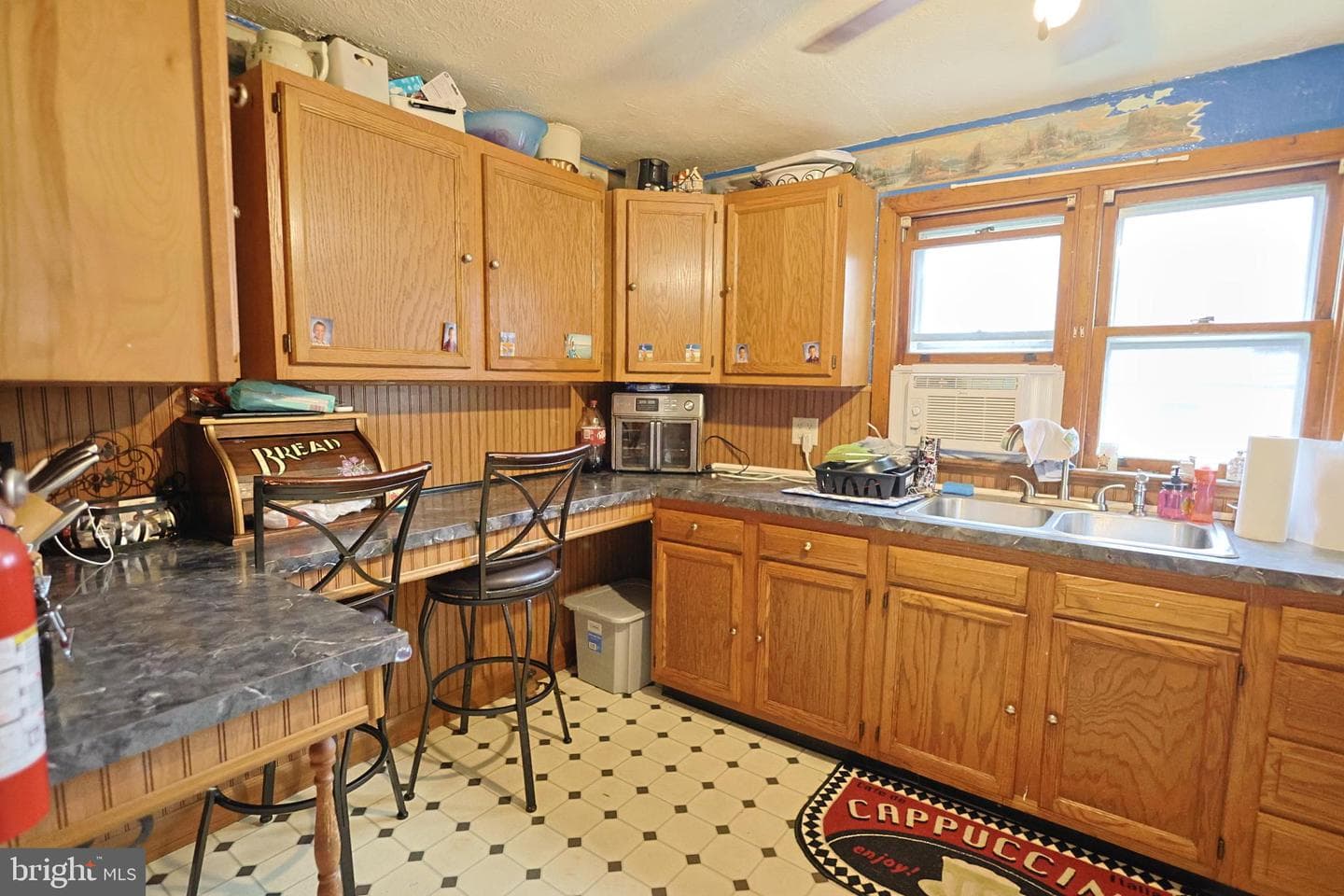443 E Abbott Street photo 8