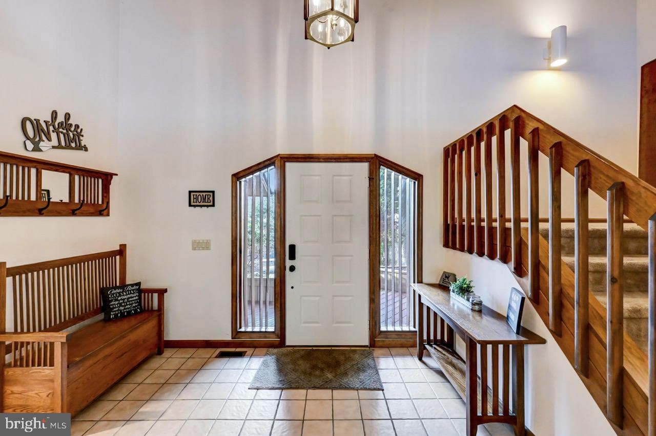 96 Wolf Road photo 11