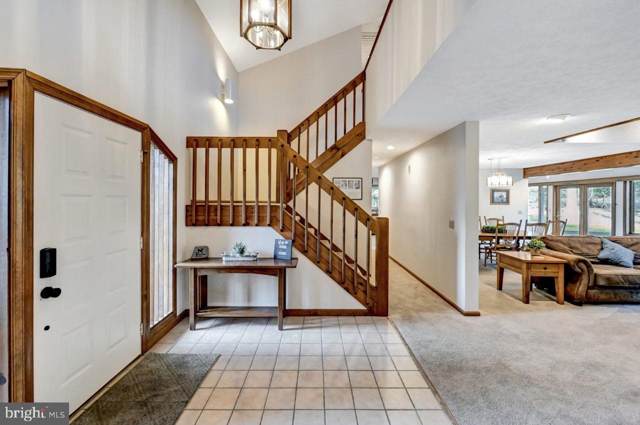 96 Wolf Road photo 12