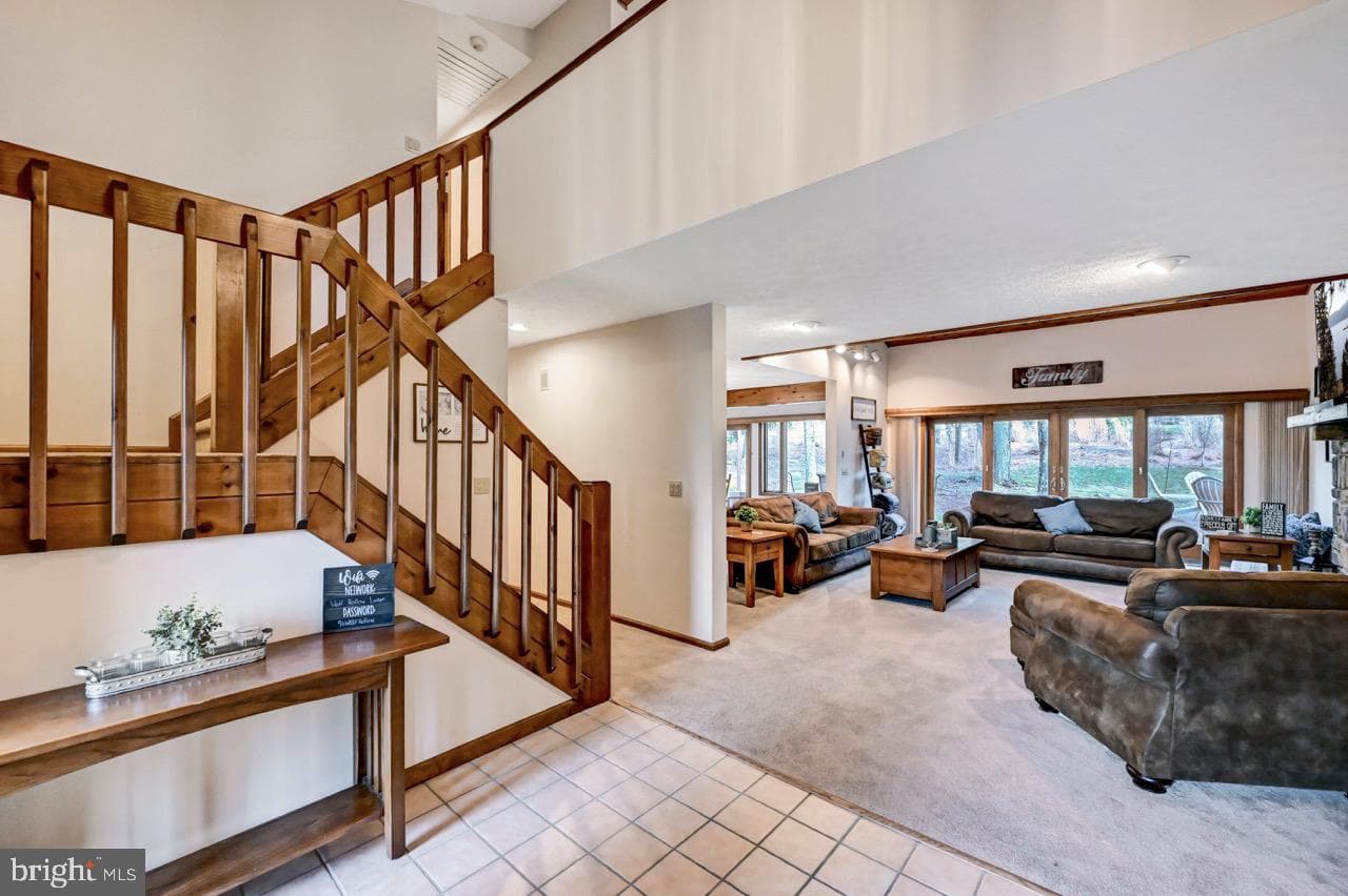 96 Wolf Road photo 13