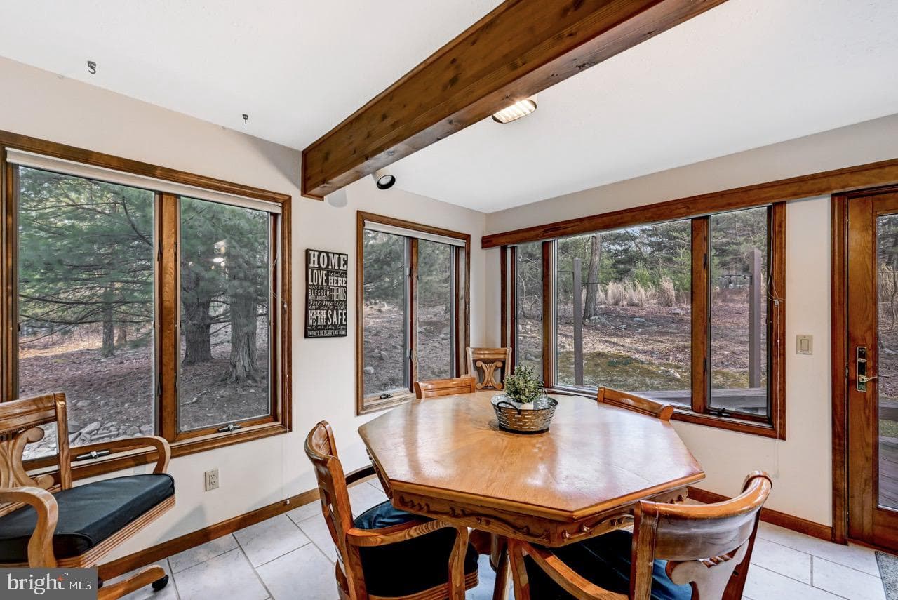 96 Wolf Road photo 25