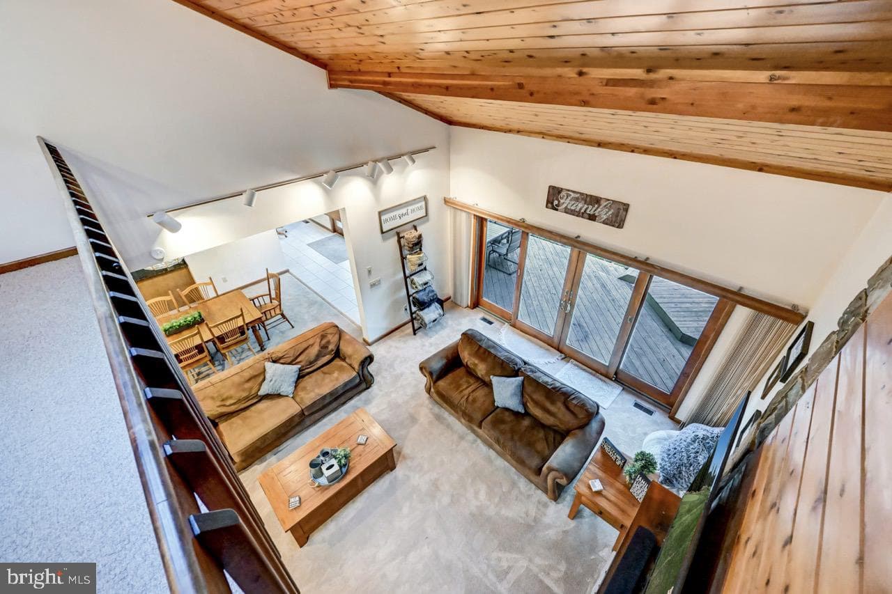 96 Wolf Road photo 49