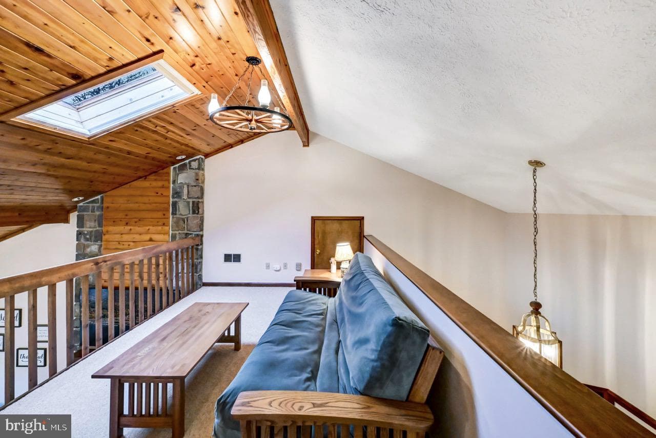 96 Wolf Road photo 53