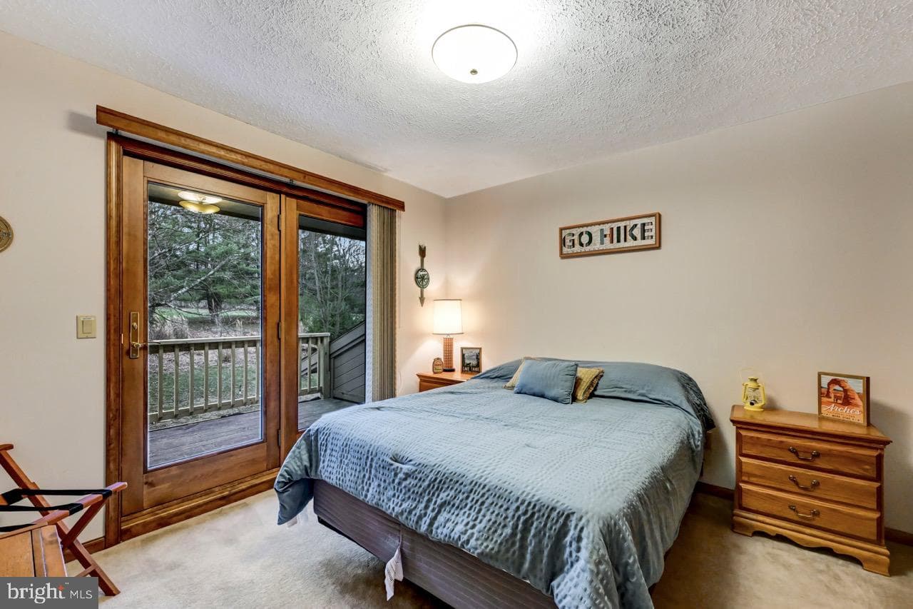 96 Wolf Road photo 54