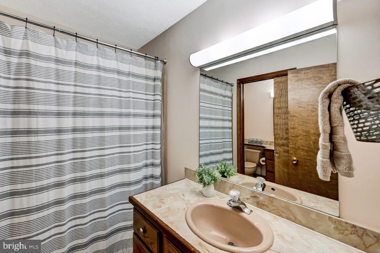 96 Wolf Road photo 62