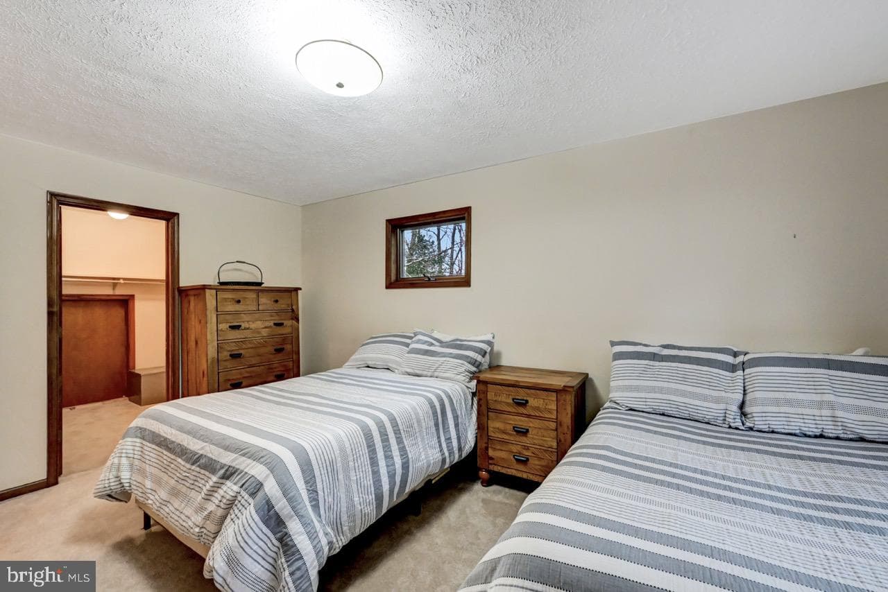 96 Wolf Road photo 65