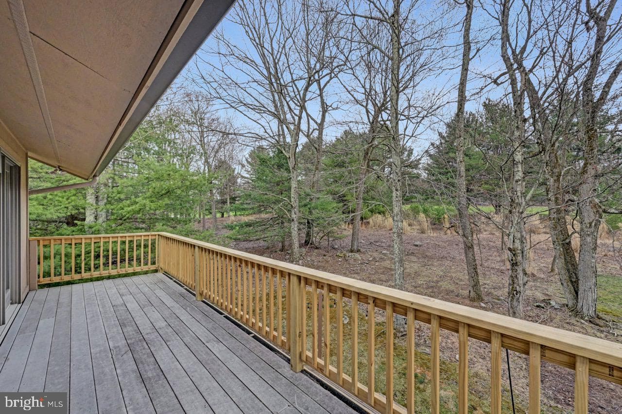 96 Wolf Road photo 68