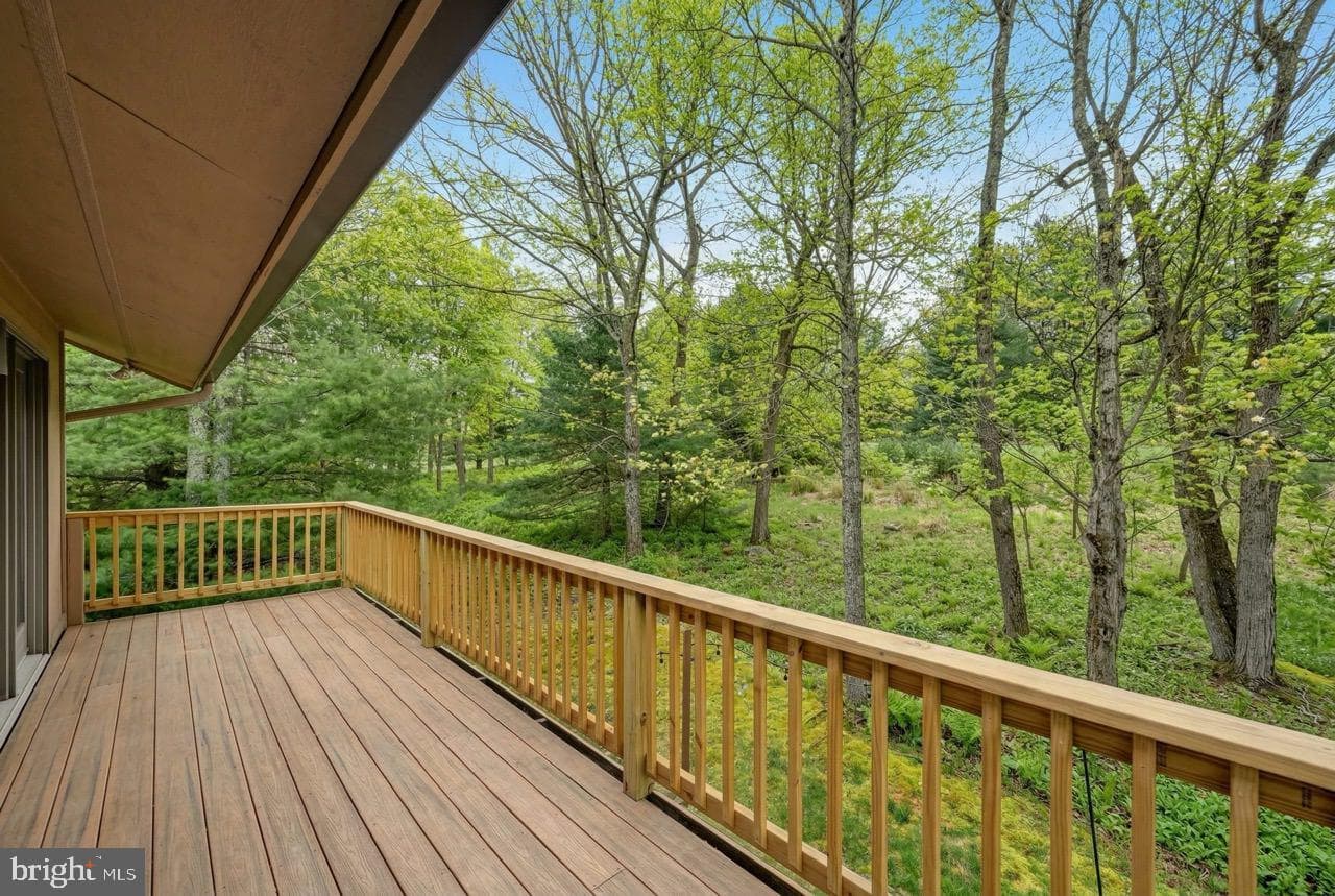 96 Wolf Road photo 69