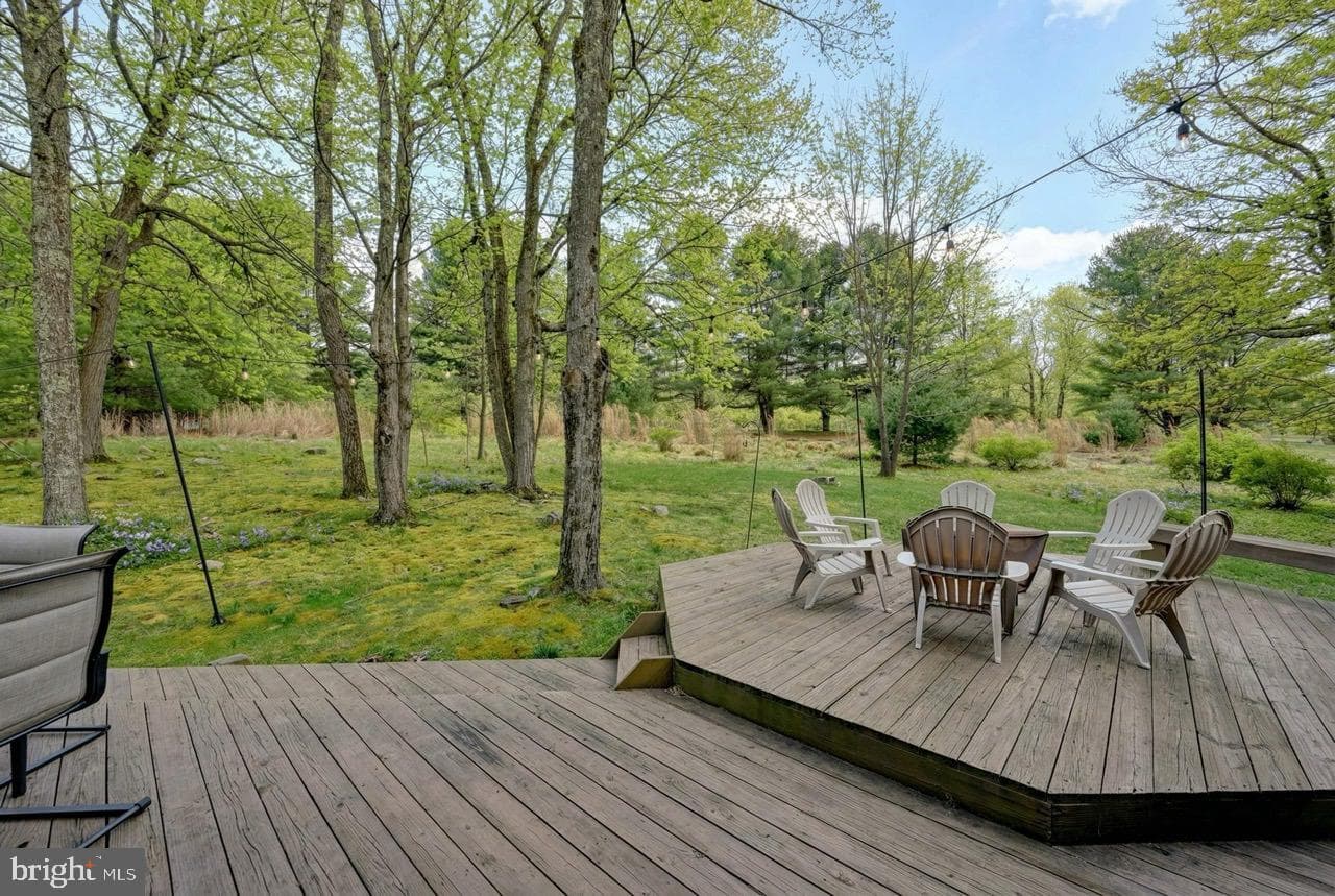 96 Wolf Road photo 93