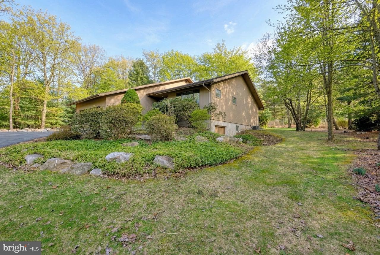 96 Wolf Road photo 96