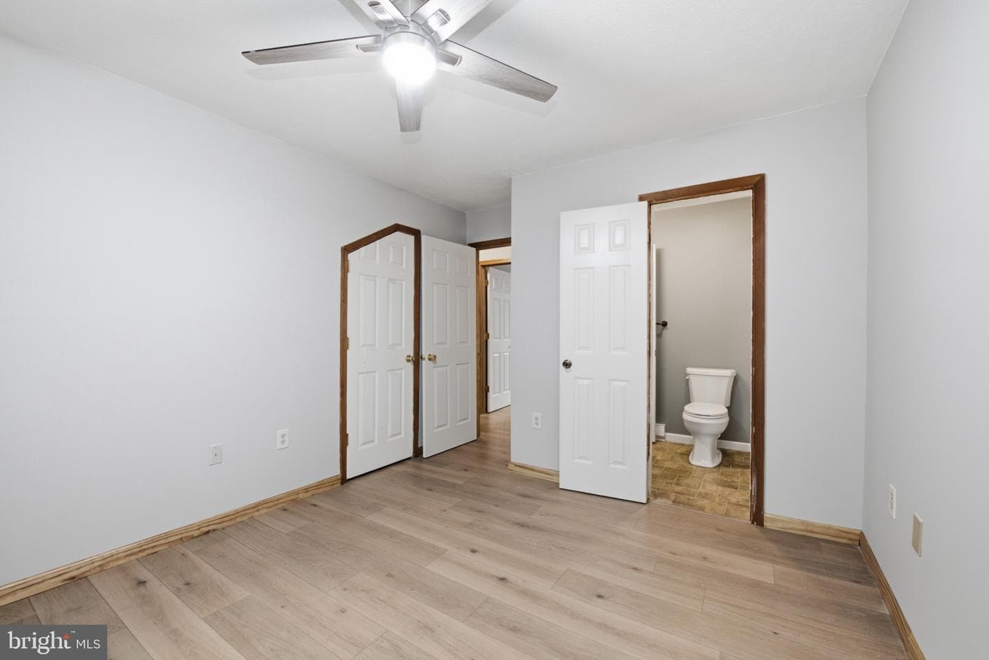 12 Sidney Mews photo 34