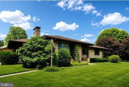 9 E North Street photo 1