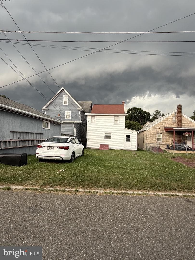 45 W Holland Street photo 5