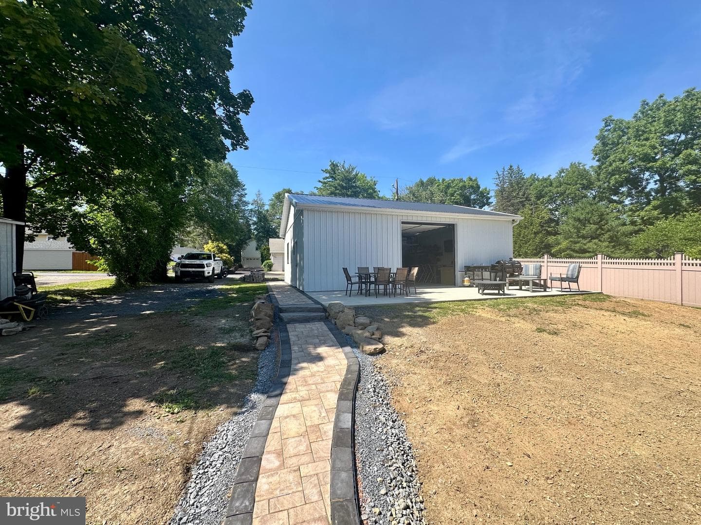 871 Lafayette Avenue photo 33