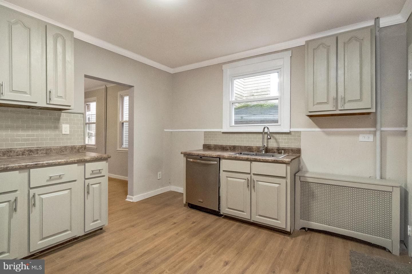 341 W Ridge Street photo 14