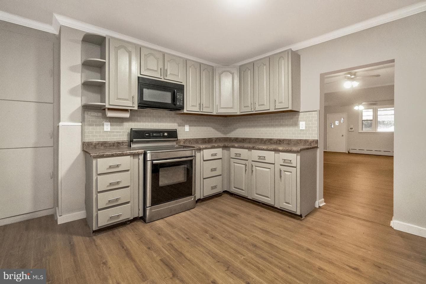 341 W Ridge Street photo 15