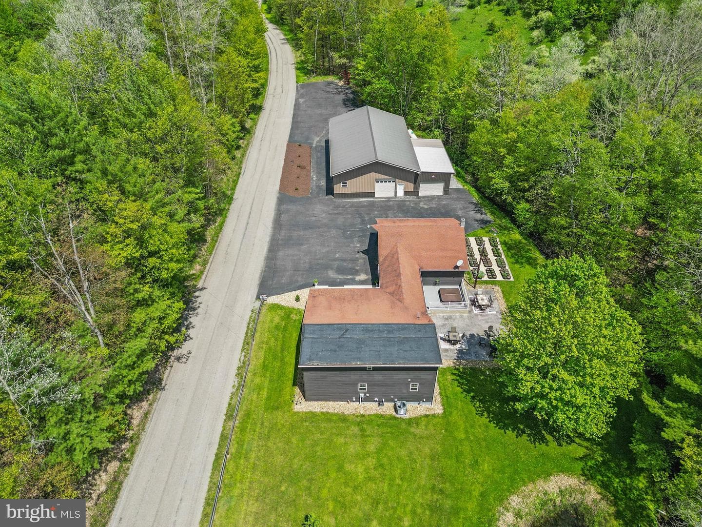 1328 Carrs Hill photo 1