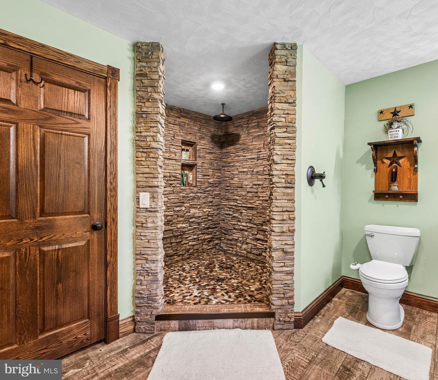 1328 Carrs Hill photo 24