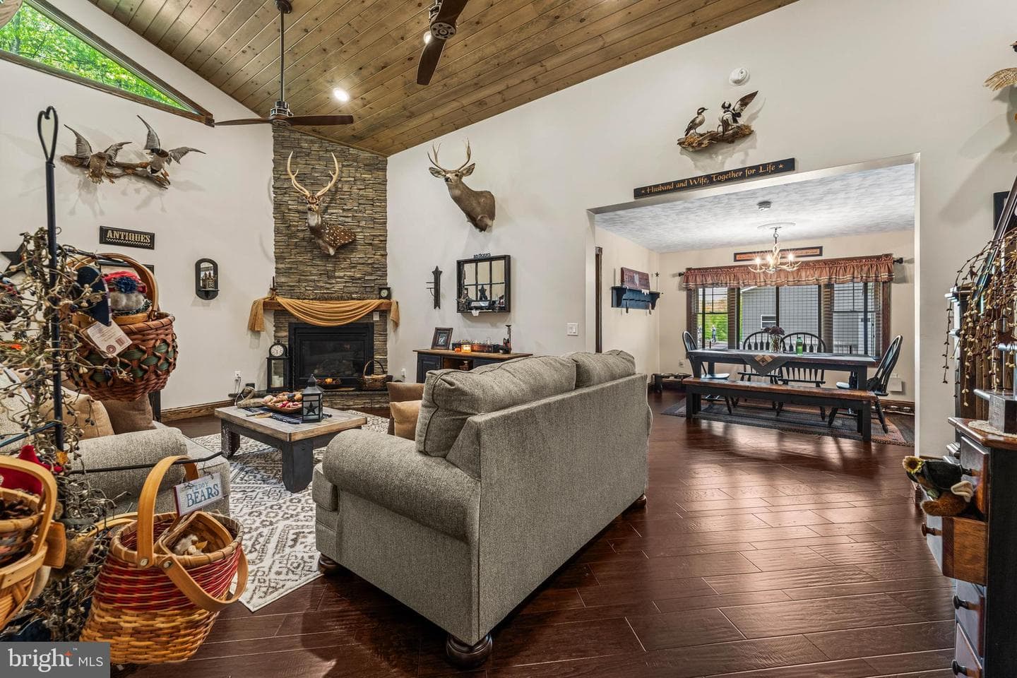 1328 Carrs Hill photo 26