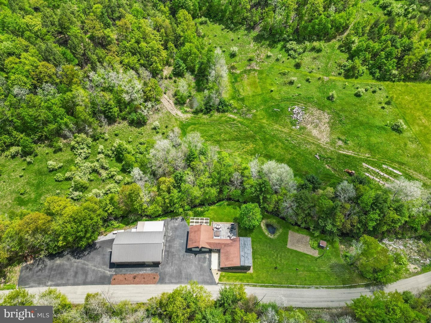 1328 Carrs Hill photo 3