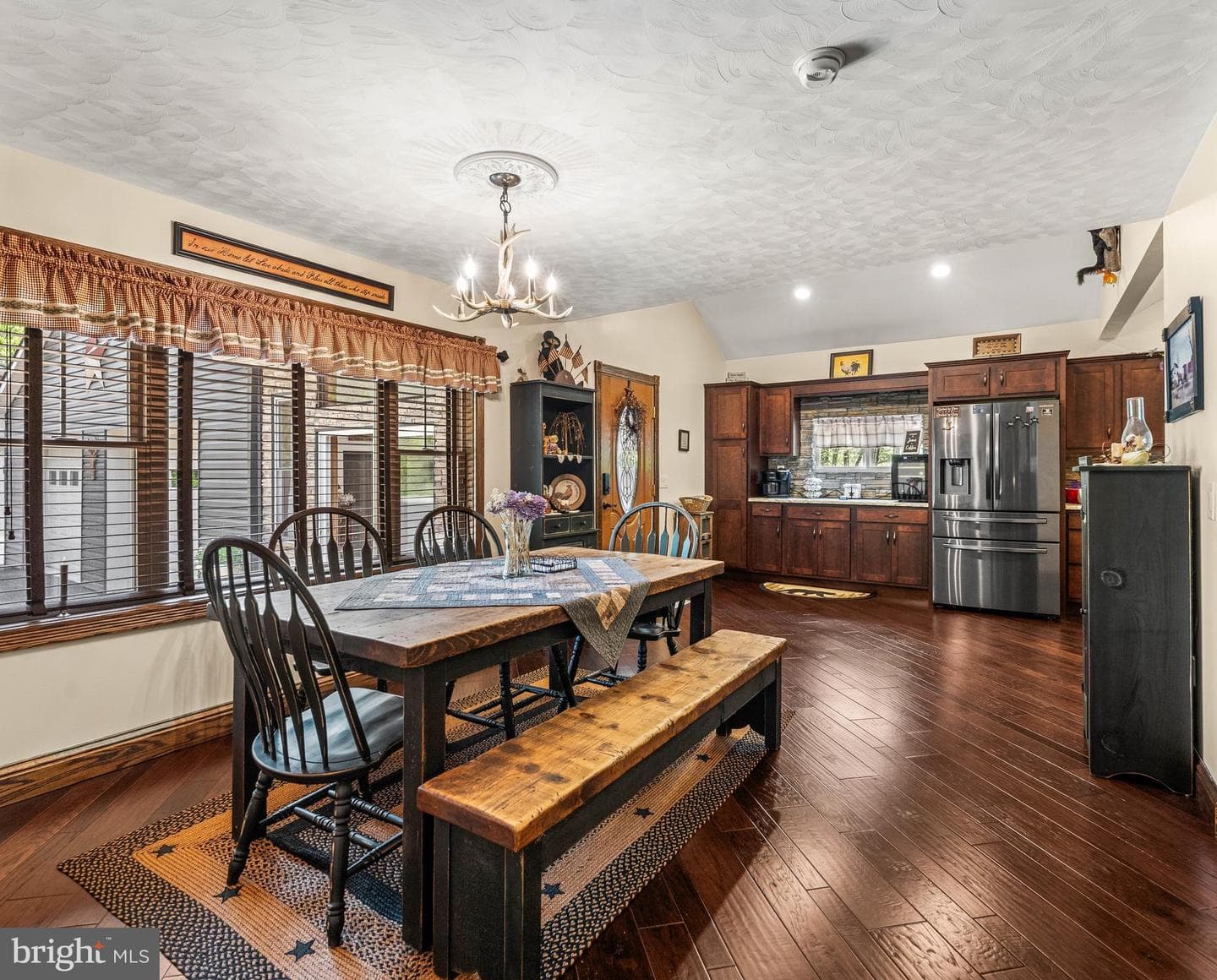 1328 Carrs Hill photo 32