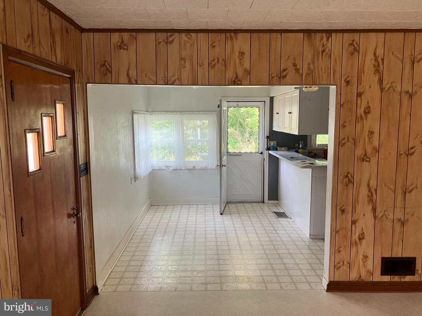 7133 Douglas Road photo 11