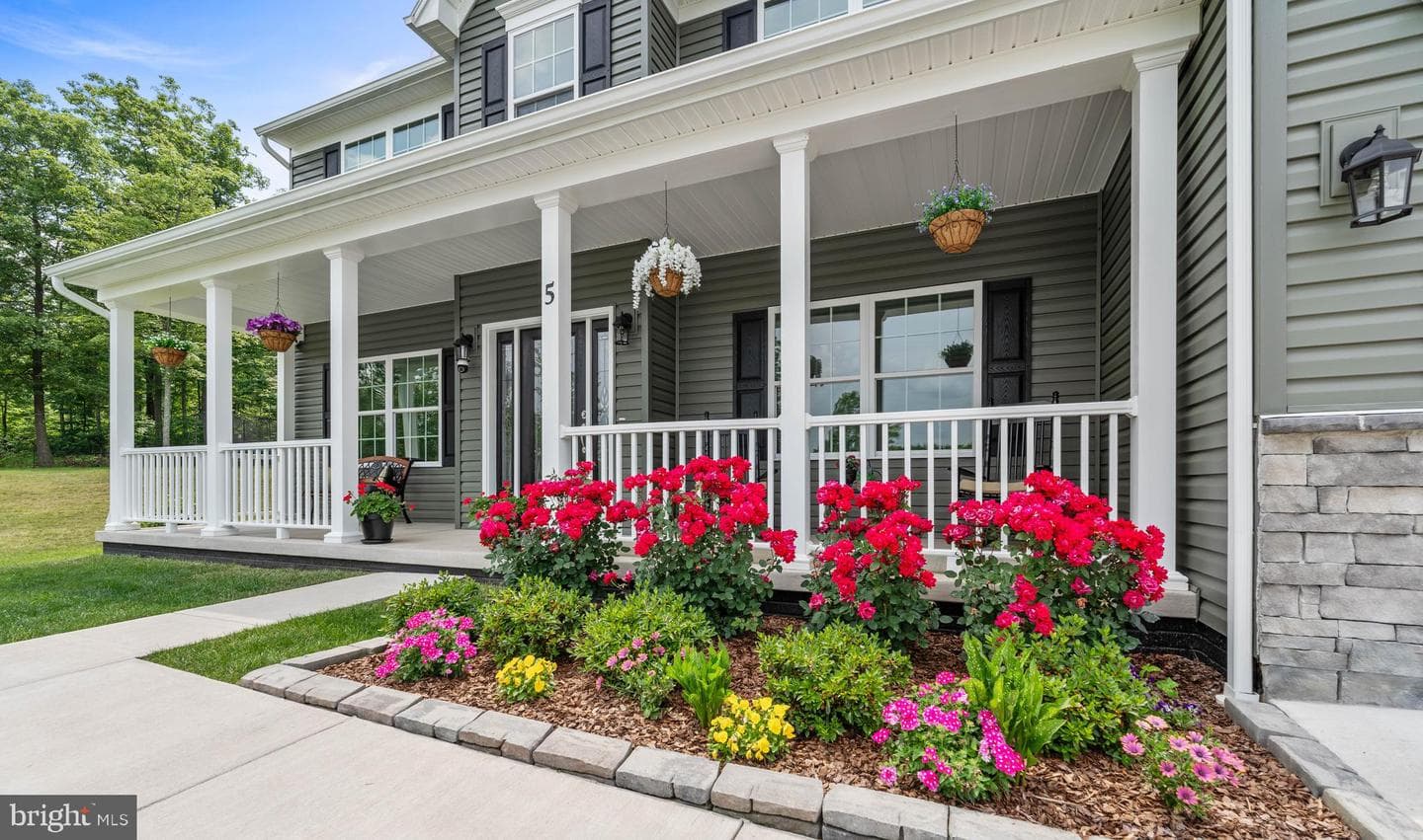 5 Silver Maple Lane photo 3