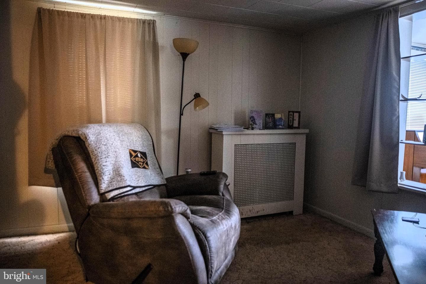 726 Curtin Street photo 9
