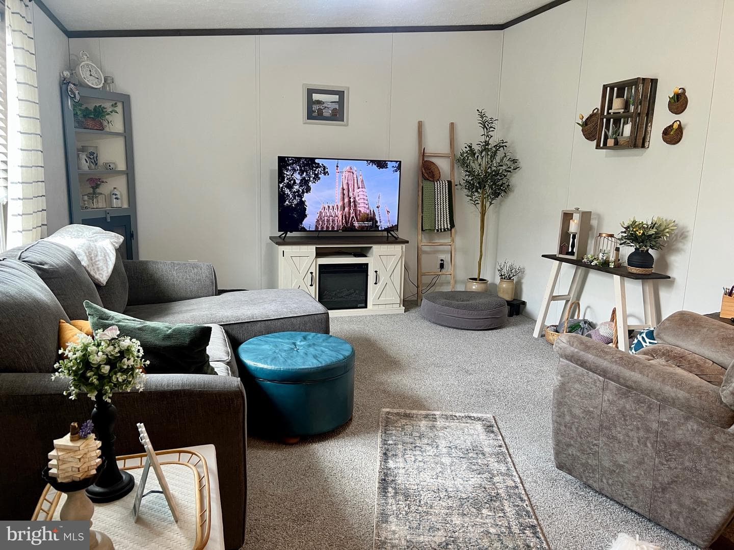 142 Meadow Lane photo 5