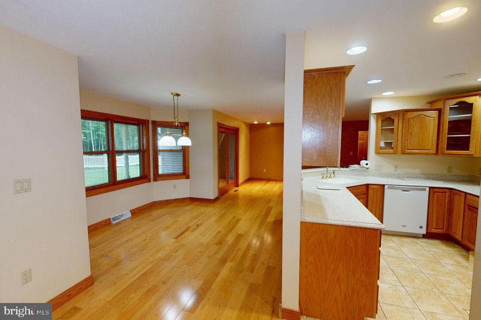 16364 Treasure Lake Road photo 16
